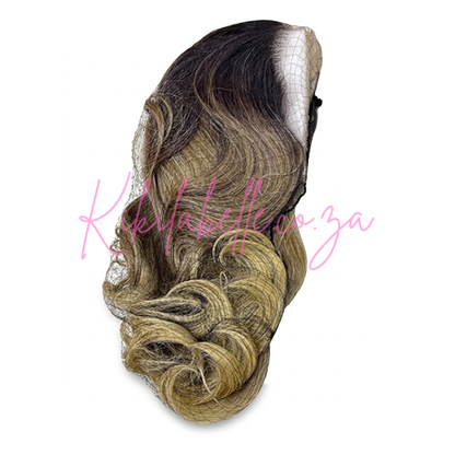 Blow out range - 18" Human hair blend layered wig - Blond balayage
